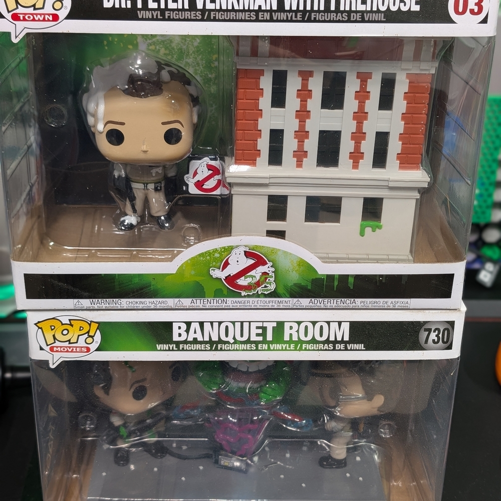 Ghostbusters Banquet Room Vinyl Figures